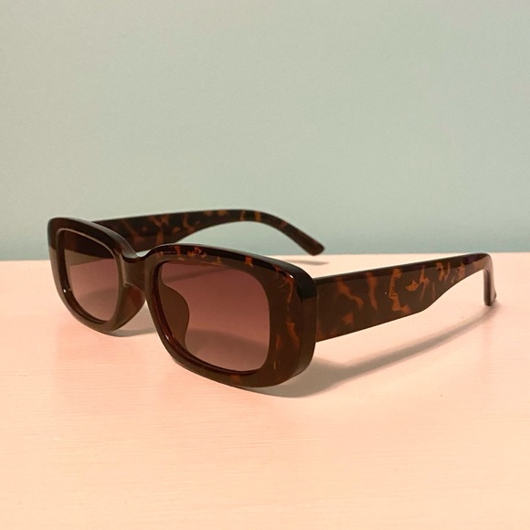 Rectangular Sunglasses - Picture 1 of 6